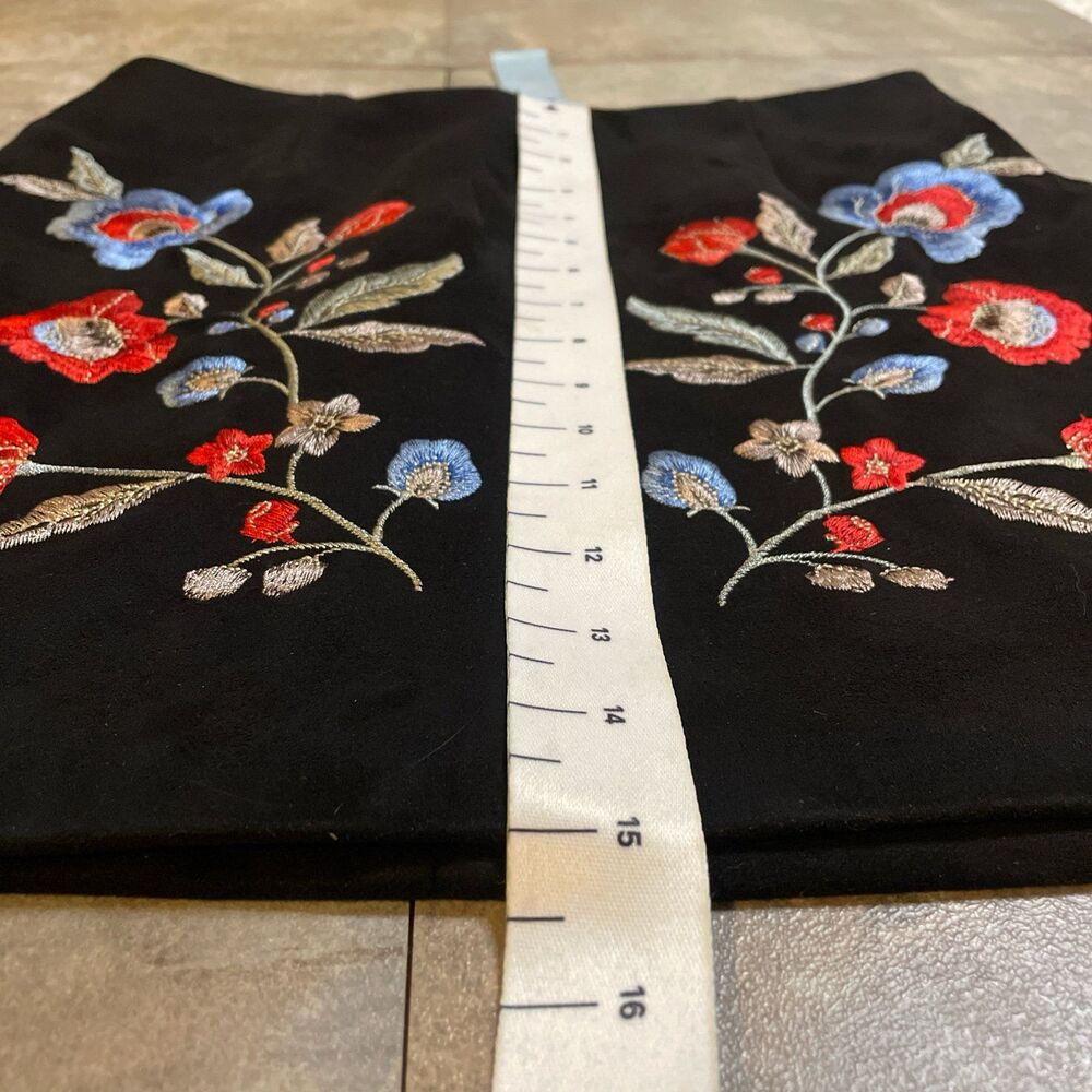 forever 21 black velvet floral embroidered mini skirt size small - Picture 7 of 7